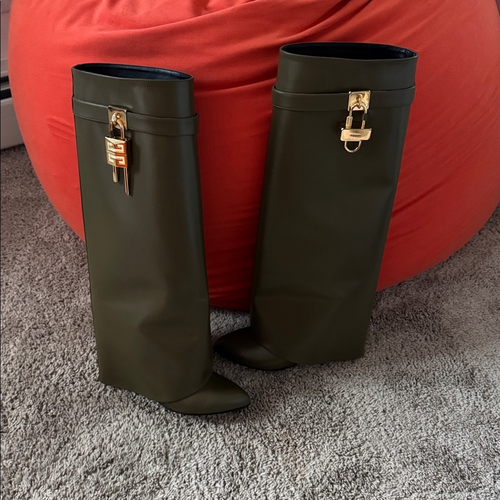 Givenchy Shark Boots Olive Green - Picture 10 of 10
